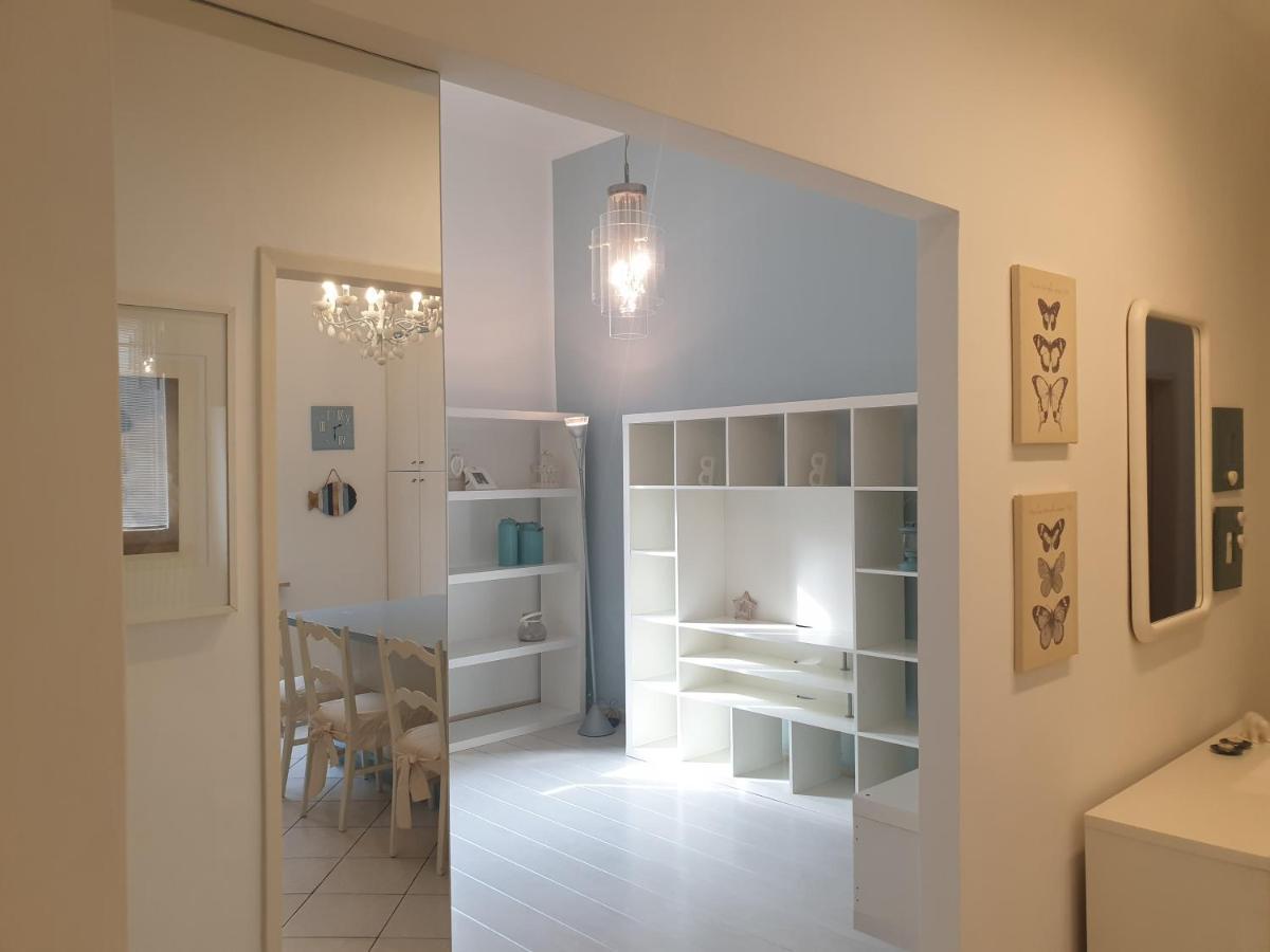 Cleo Tulipano Apartment Фалконара Маритима Екстериор снимка