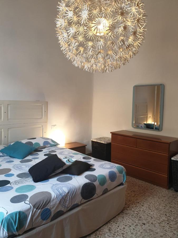 Cleo Tulipano Apartment Фалконара Маритима Екстериор снимка