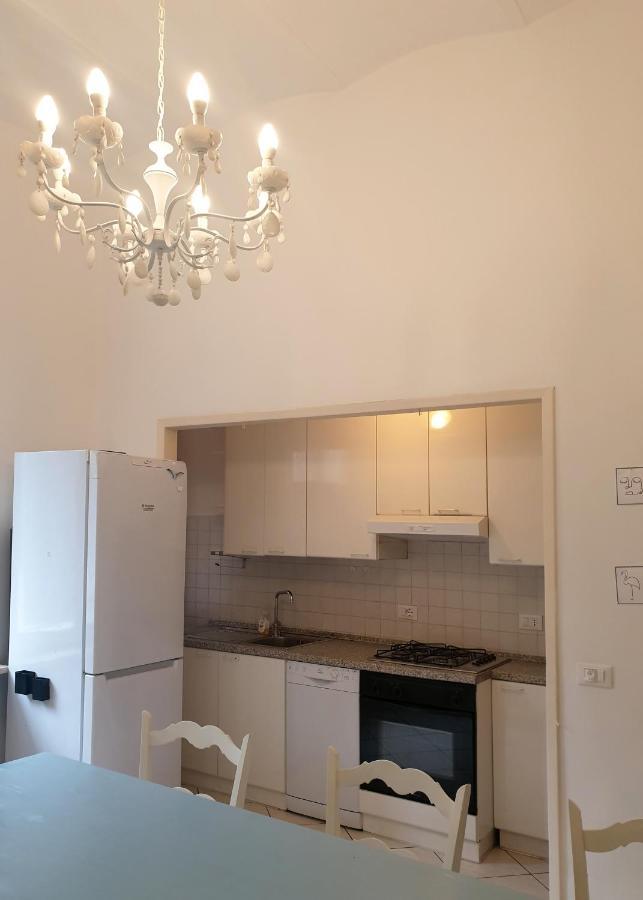 Cleo Tulipano Apartment Фалконара Маритима Екстериор снимка
